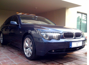 Slide_bmw-7-series-2003-876753