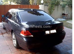 Slide_bmw-7-series-2003-876761