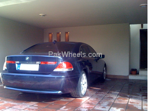 Slide_bmw-7-series-2003-876764