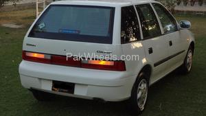 Slide_suzuki-cultus-2010-880836