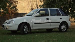 Slide_suzuki-cultus-2010-880837