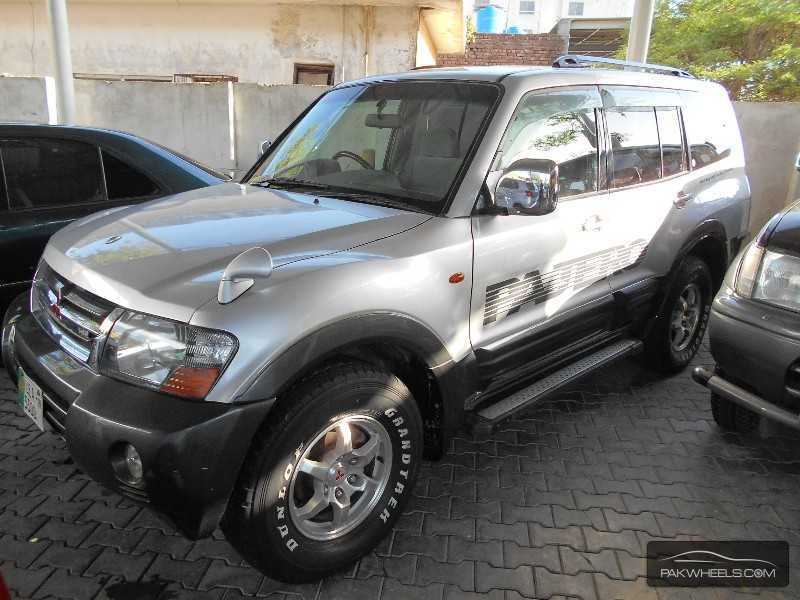 Mitsubishi Pajero Intercooler 2000 for Sale 4008460