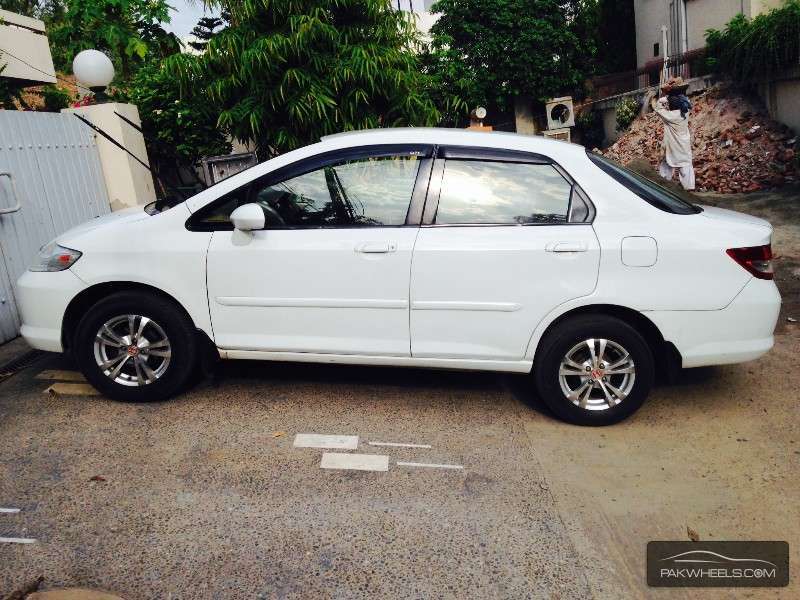 Used Honda City 2005 Car for sale in Lahore 869976 PakWheels
