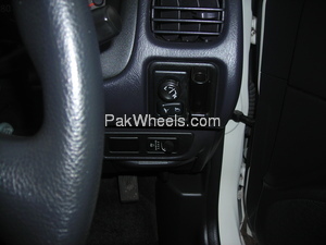 Slide_nissan-ad-van-2006-898368