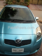 Slide_toyota-vitz-2005-896324