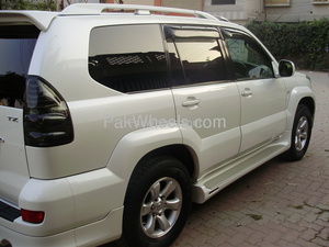 Slide_toyota-prado-2003-933346