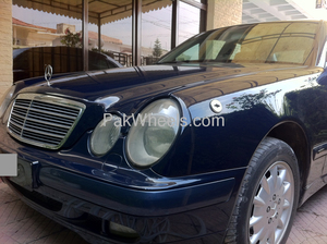 mercedes-benz-e-class-2001-944452.JPG