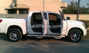 toyota-tundra-2007-951637.jpg