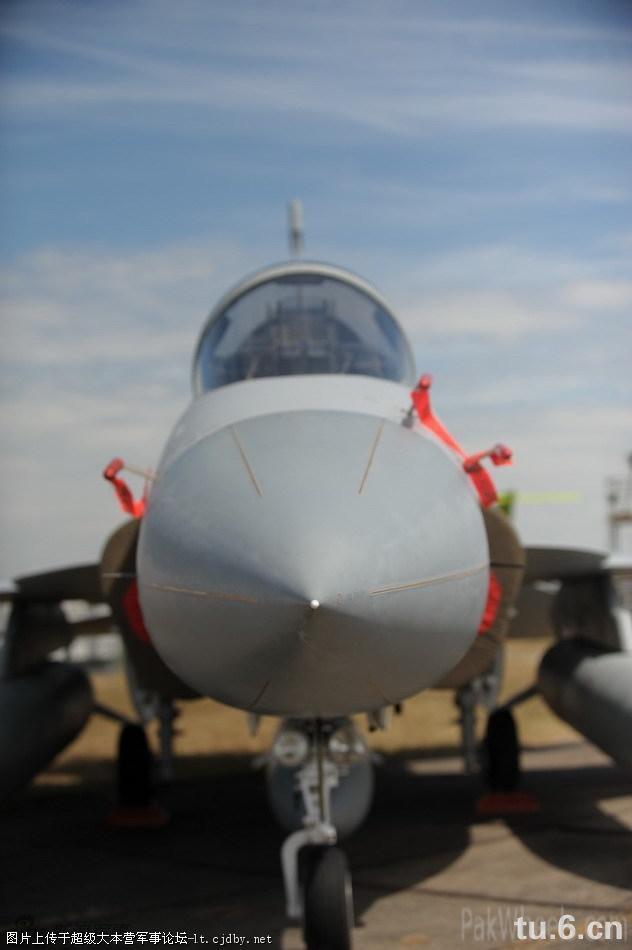 http://assets.pakwheels.com/forums/2010/attachments/Aircrafts---Trains/110129---8594----JF-17-----Fan-Club-----8592--jf-17-front.jpg