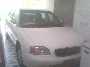 Suzuki Baleno - 2005