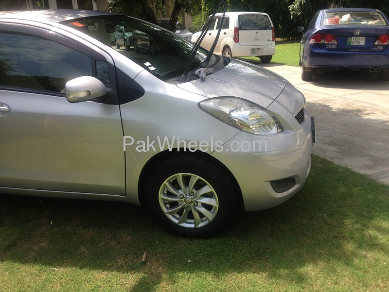 Toyota Vitz 2009 of imranqamar - 70868