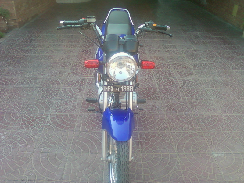 Ravi PIAGGIO 125 of Aatif Majeed - 72851 Ravi PIAGGIO 125 of Aatif Majeed - 72851
